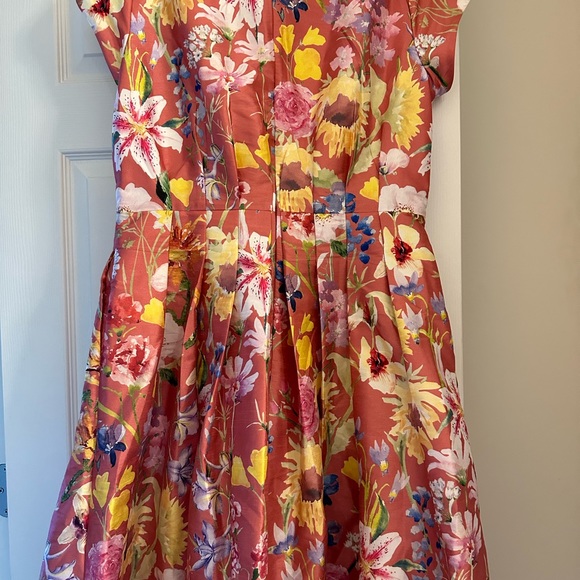 Spring Dress. - Picture 4 of 8